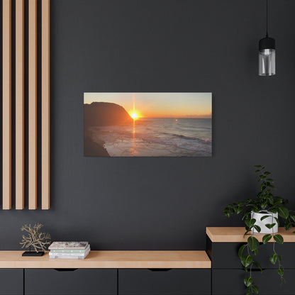 “Susan Gilmore Dawn” – Newcastle Sunrise Wall Art